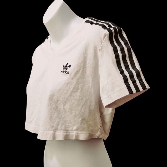 2/$20 Adidas White & Black Cropped Top Size: M - Picture 1 of 7